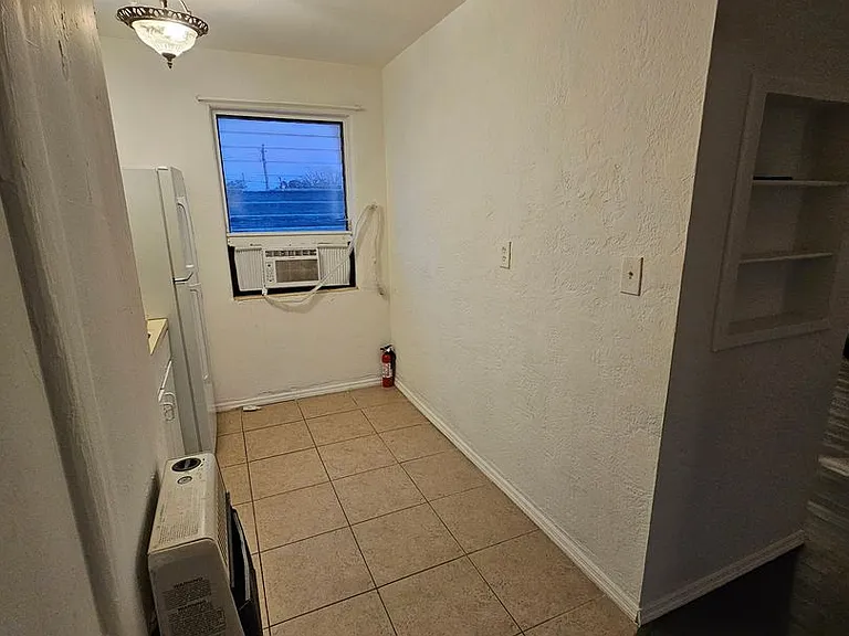 545 N Ridgewood Ave — Photo 8