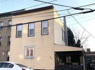 725 12th St, Union City, NJ 07087