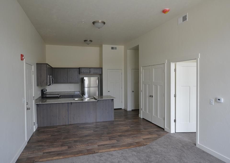 Kitchen & Living Room