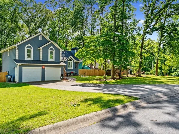 2723 Horseshoe Creek Dr SW, Marietta, GA 30064