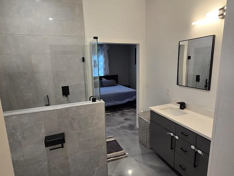 724 Ramsey Ave — Photo 22