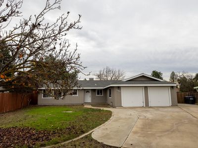 1749 S Clark Street, Visalia, CA, 93292