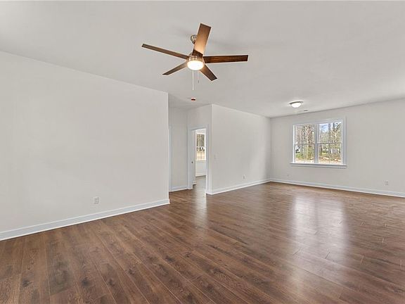 3rd image of 8986 Marlfield Dr