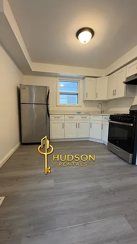 11 Albert Pl #1 Photo 1