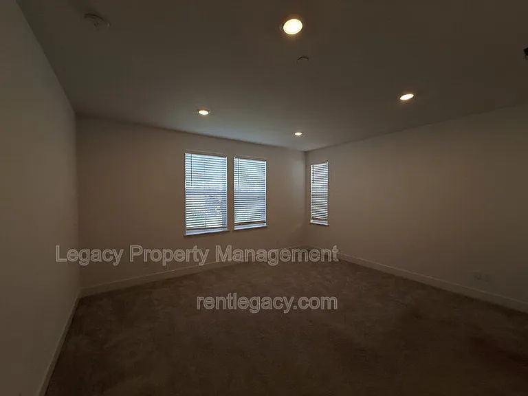 8332 Taylormade Way — Photo 22