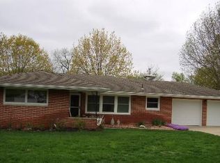 2810 S 42nd St, Saint Joseph, MO 64503