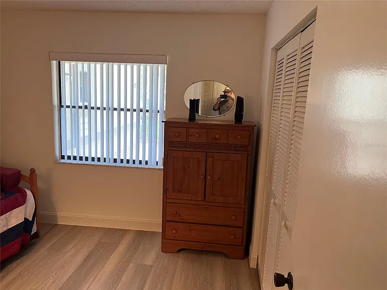 333 Woodlake Wynde — Photo 25