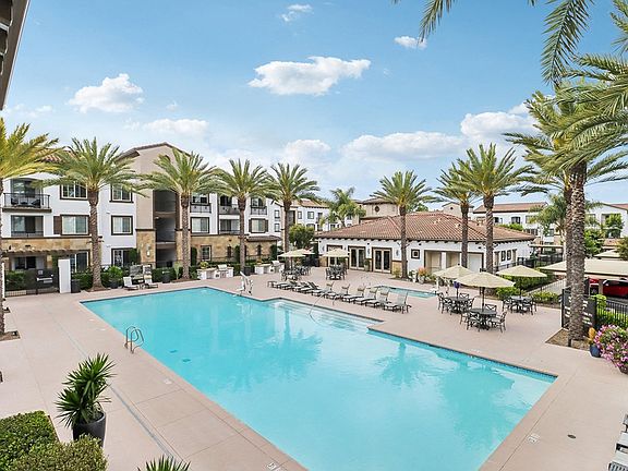 3rd image of 1401 N Melrose Dr #2-110