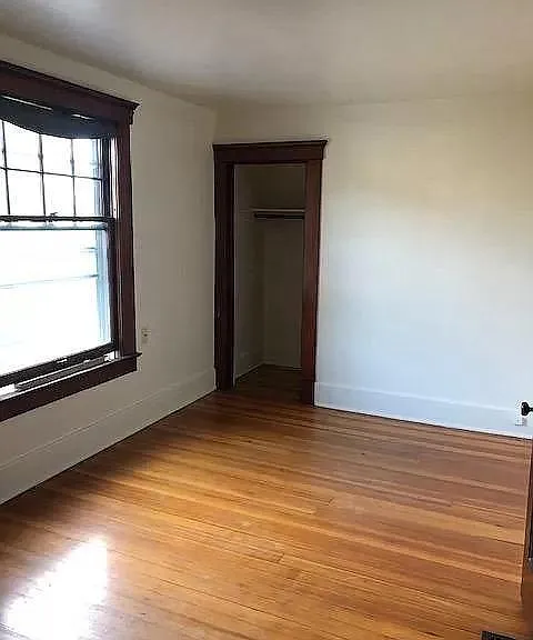 410 S 1st St — Photo 11