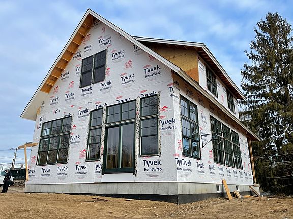 916 Boston Post Road