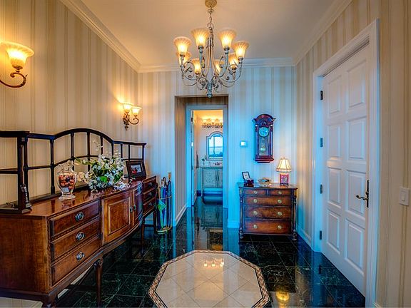 4th image of 1233 N Gulfstream Ave #Penthouse 2