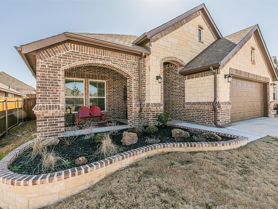 1st image of 705 Long Iron Dr