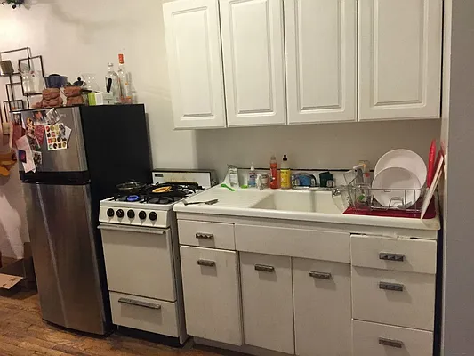 Rented by Bond New York | media 19