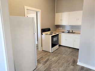 105 E Lincoln Ave #5, Hinckley, IL