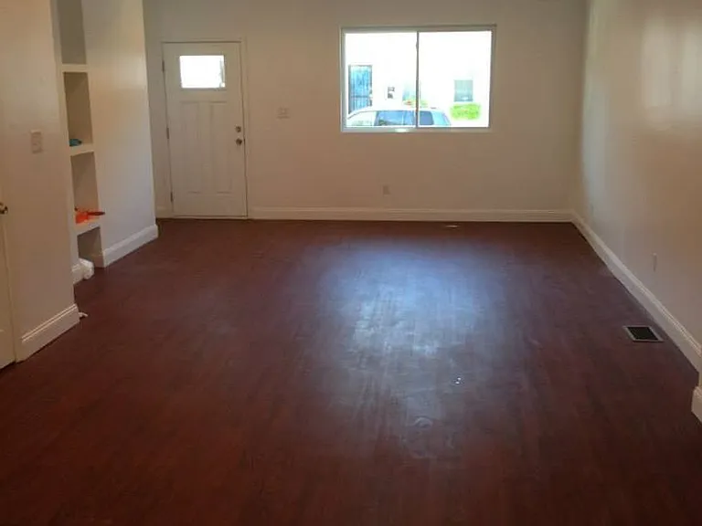 1815 Jane St — Photo 9