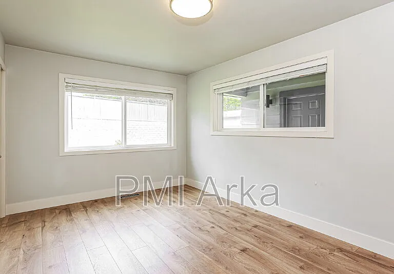 33 243rd Pl SE — Photo 10