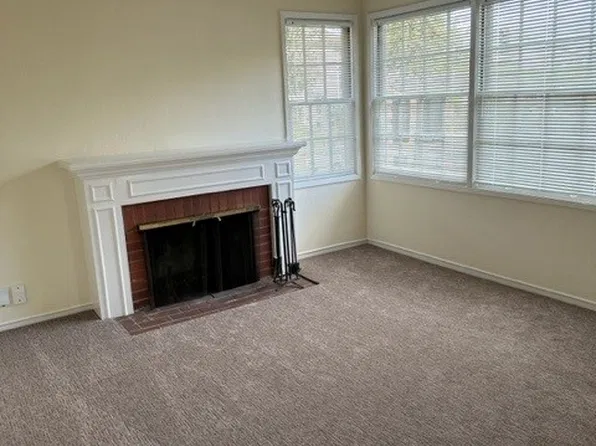 4 Devonshire Blvd, San Carlos, CA 94070