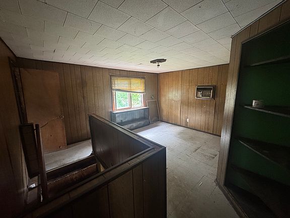 5th image of 2306 Wright Ave