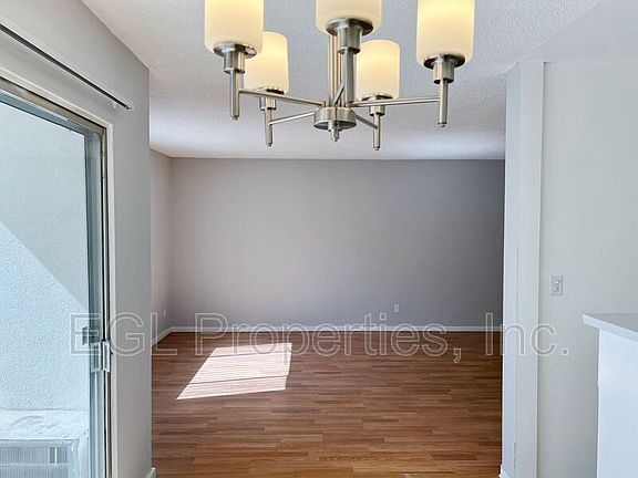5th image of 7225 Hollywood Blvd #E228