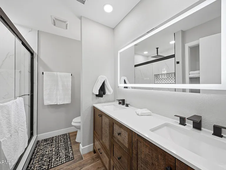 10432 W Avalon Dr — Photo 42