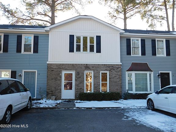 2nd image of 1104 Karen Dr #B-2