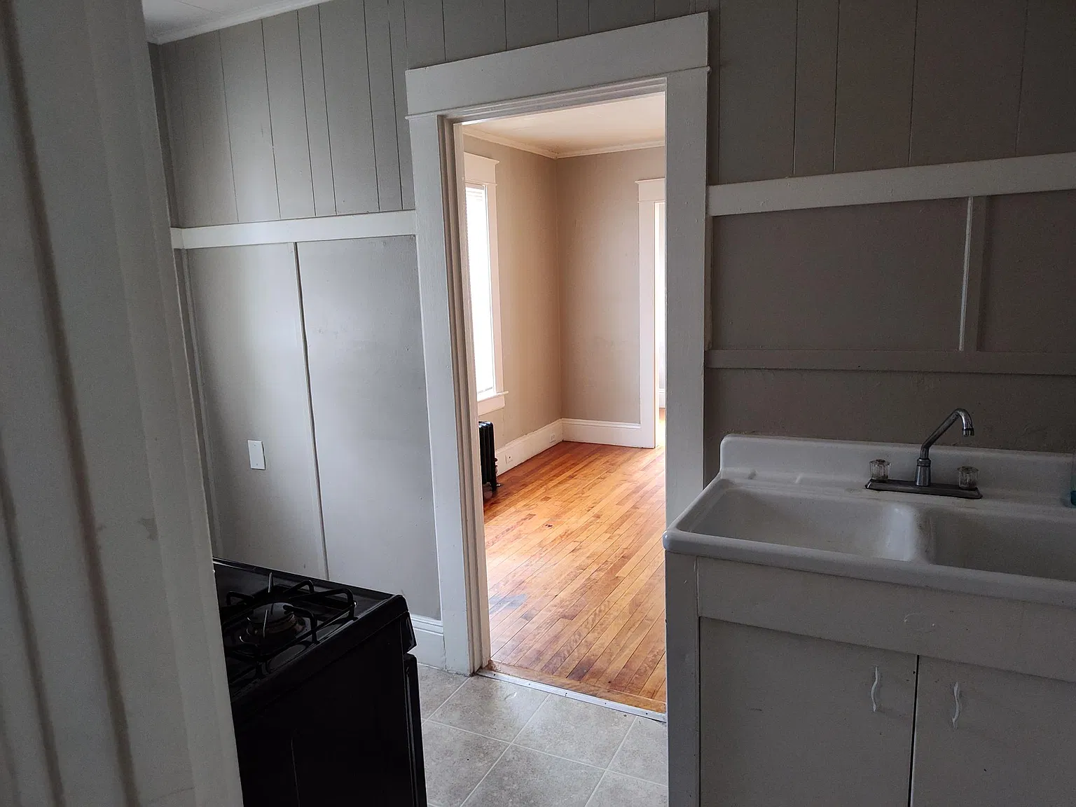 491 Maple St — Photo 3