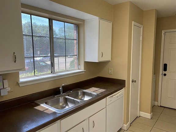 2nd image of 5993 Allday Dr #A
