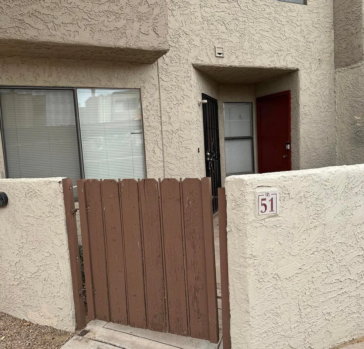 2 bed, 1.5 bath, 1286 sqft, $1,350 — Photo 1