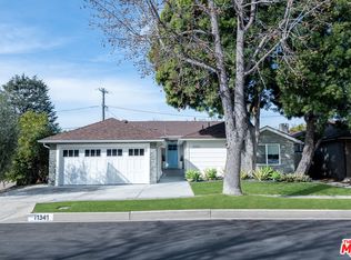 11341 Rose Ave, Los Angeles, CA 90066