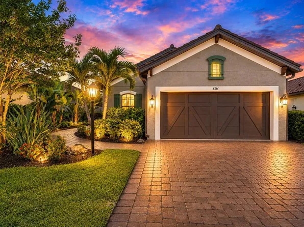 5365 Bartolomeo St, Sarasota, FL 34238