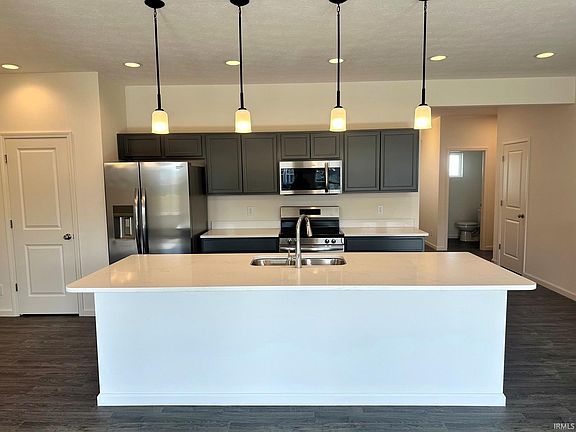 3rd image of 320 Wallingford St Lot 275