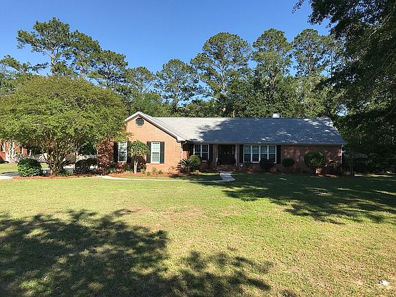 2nd image of 1919 Vineland Ln