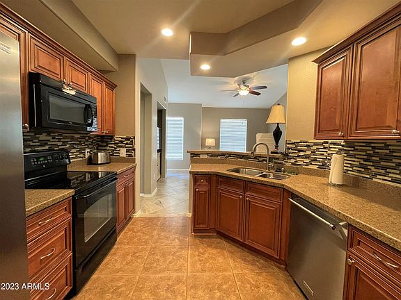 3rd image of 14575 W MOUNTAIN VIEW Boulevard #623