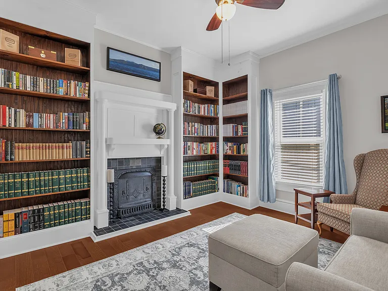 204 Wilson St — Photo 4