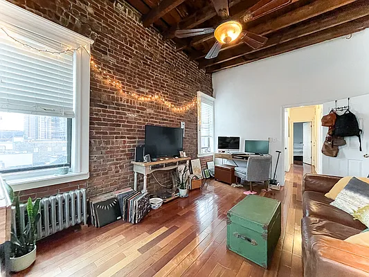 Rented by Corcoran | media 2