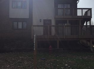 810 1/2 11th Avenue A Ct, Silvis, IL 61282