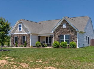3609 Wesley Point Dr, Browns Summit, NC 27214