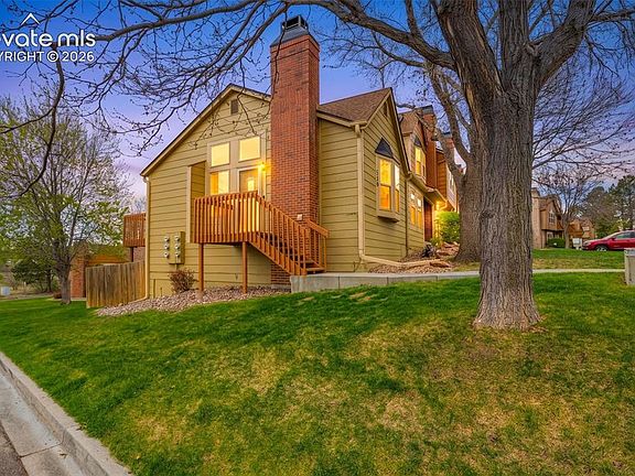 3rd image of 539 Rolling Hills Dr