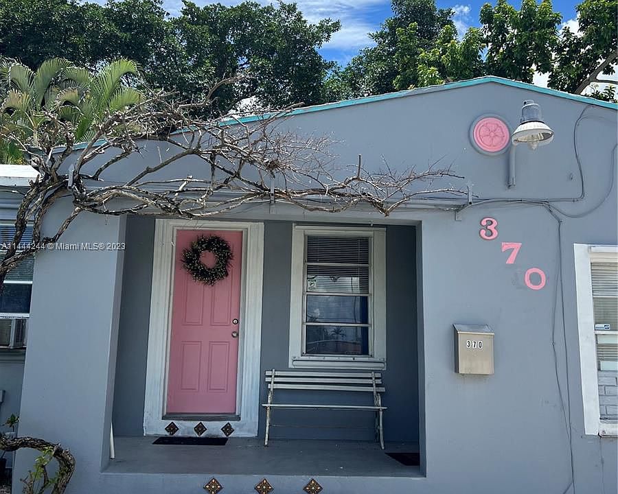1st image of 370 NE 166th St #1