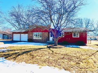 906 1st St N, Cold Spring, MN 56320