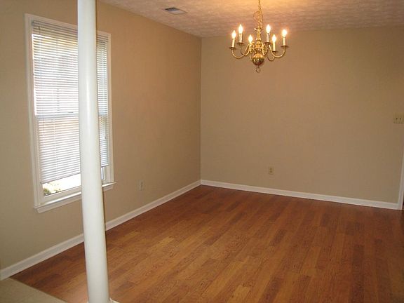 5th image of 3669 White Pine Dr