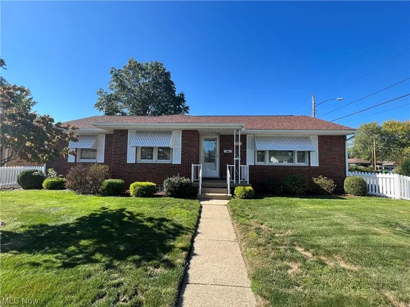 124 Hemlock Ave, Dover, OH 44622