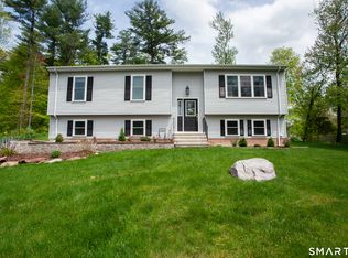 93 Rye Hill Cir, Somers, CT 06071