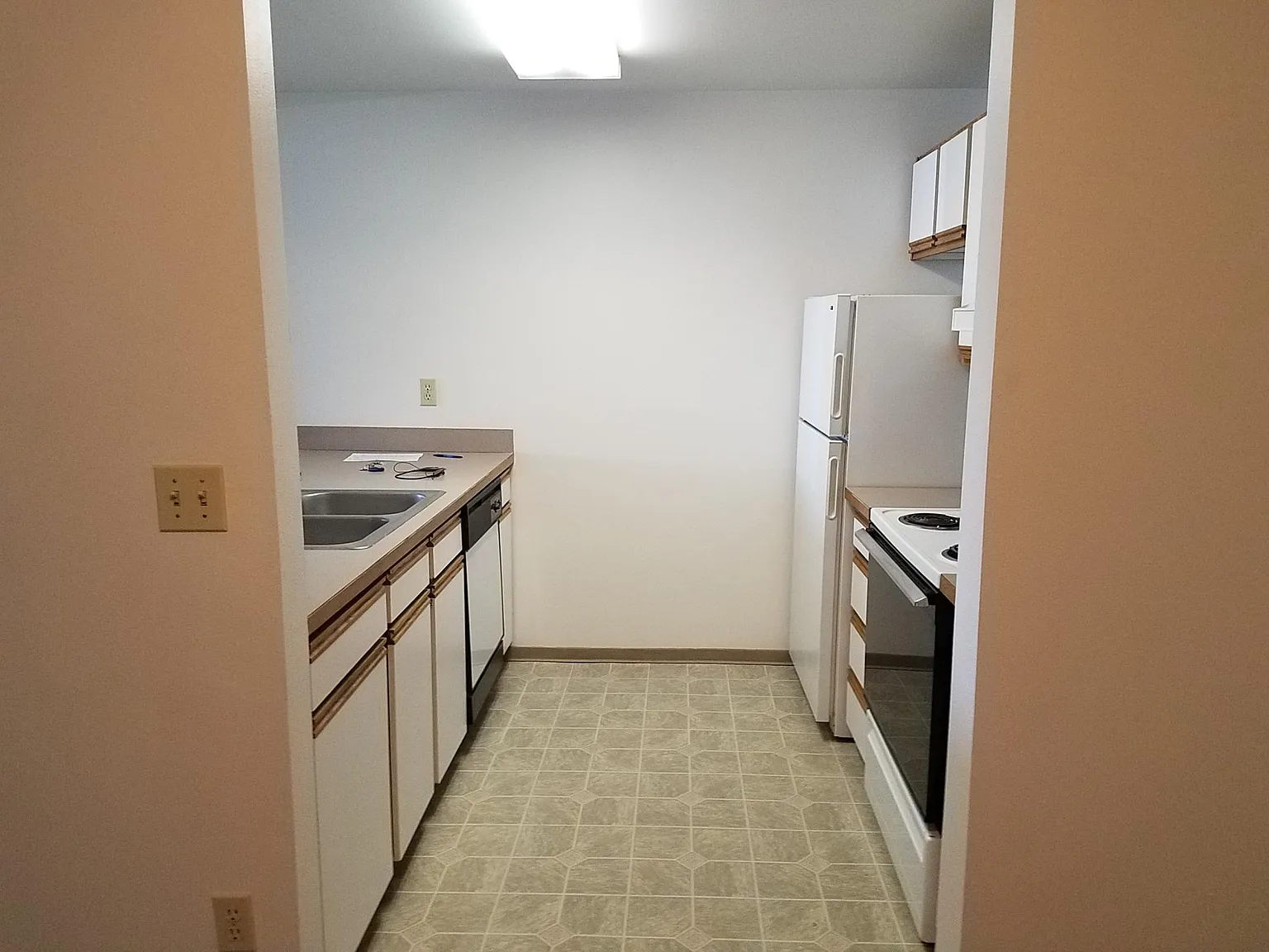 902 E Juniper Avenue — Photo 4