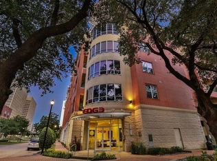 300 Saint Joseph Pkwy APT 215, Houston, TX 77002