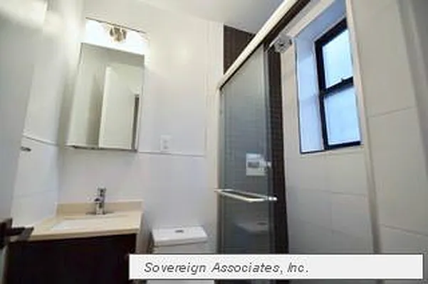 Rented by Sovereign Associates | media 16