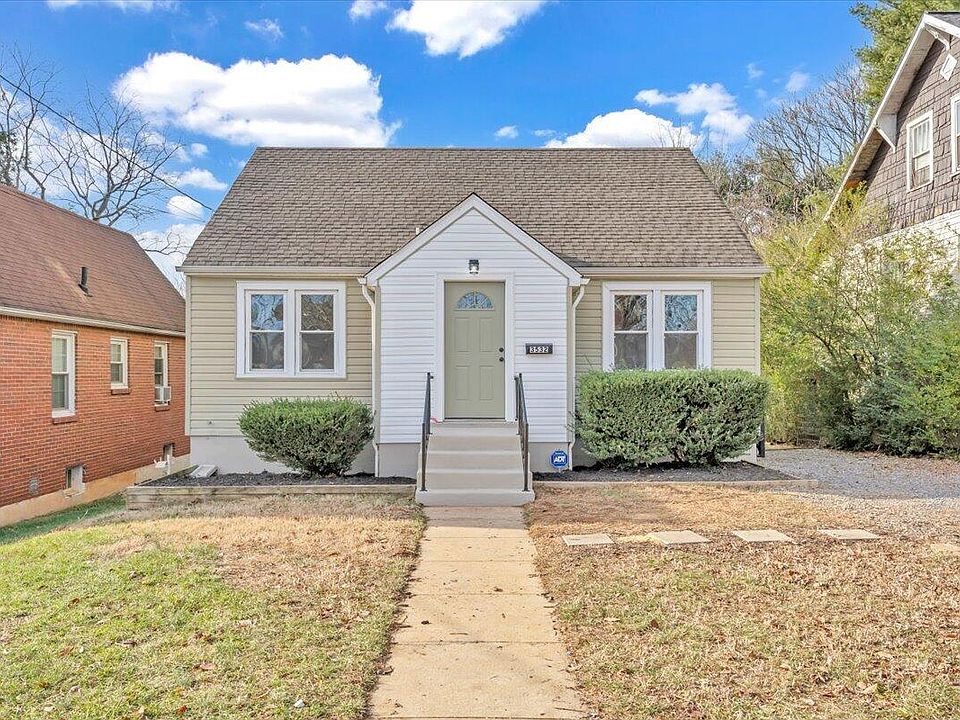 1st image of 3532 Princeton Cir NE