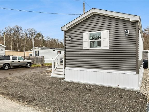 4th image of 1540 Broadway Trlr 33