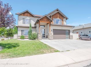 1004 E 17th St, Rifle, CO 81650