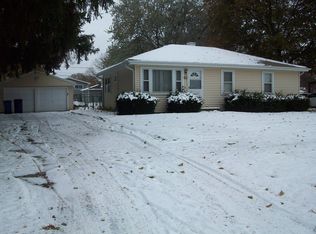 304 Pine Ln, Bensenville, IL 60106